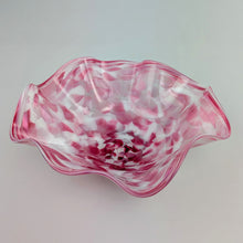 Load image into Gallery viewer, Wavy Pink mix bowl
