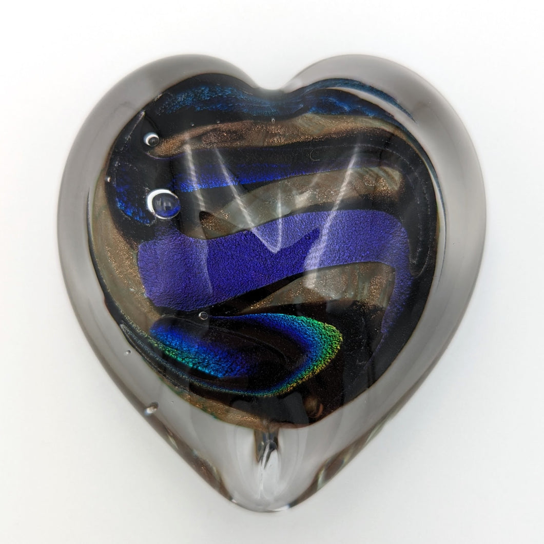 Dichroic heart on gold