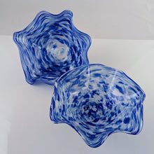 Load image into Gallery viewer, Small Blue bowl
