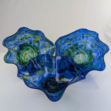 Load image into Gallery viewer, Small Earth bowl
