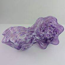 Load image into Gallery viewer, Small purple bowl
