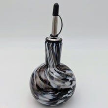 Load image into Gallery viewer, Oil bottle with cap - Granite mix
