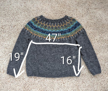 Load image into Gallery viewer, Hand knit Icelandic wool sweater
