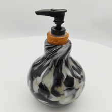 Load image into Gallery viewer, Soap bottle with pump - Gray Camo mix
